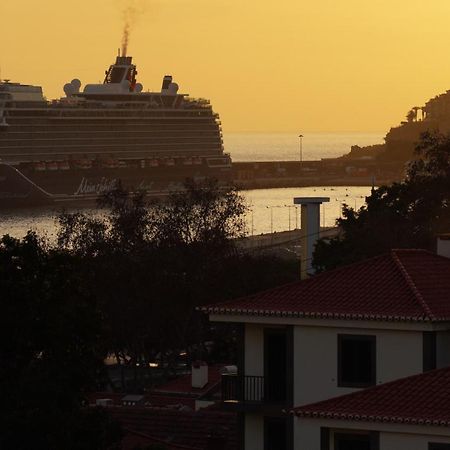 Appartamento Travellers Pearl By Storytellers Funchal  Esterno foto